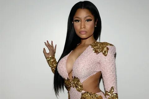 Nicki Minaj Apologizes To Fans After A Show In France Gets C