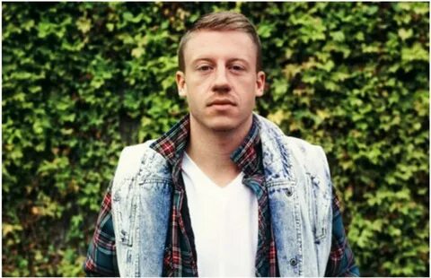 Macklemore and Ryan Lewis' "Thrift Shop" Reaches Number One 