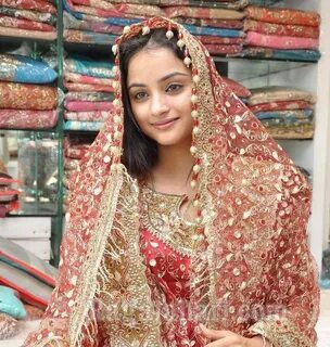 Beautiful Indian Girls: Costumes by Indian girls for Marriag