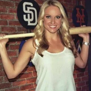 AOSN Special: Top-10 Hottest Female Sportscasters Women, Tan