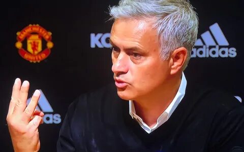 Jose Mourinho has lost two consecutive home league matches f