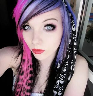 ira vampira purple pink hair coontails leopard print