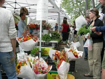 File:Ballard Farmers' Market - flowers.jpg - Wikimedia Commo