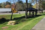 File:Picnic shelters, Alabama Welcome Center (Cleburne Count