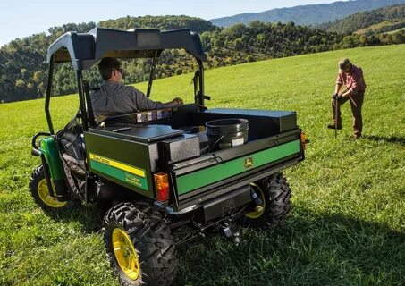 John Deere Unveils 2016 Gator ™ XUV 825i Special Edition at 