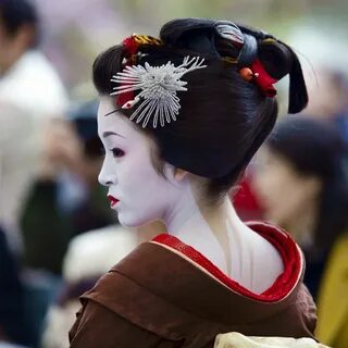 Old japanese woman bun