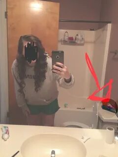 Young Woman Sends Embarrassing Selfie To Parents (Photos) - 