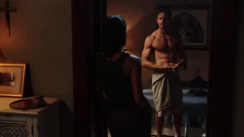 ausCAPS: Matt Barr shirtless in Blood & Treasure 1-05 "The B