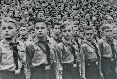 Попытка проникновение в умы немецкой молодежи в 1933-1945 гг