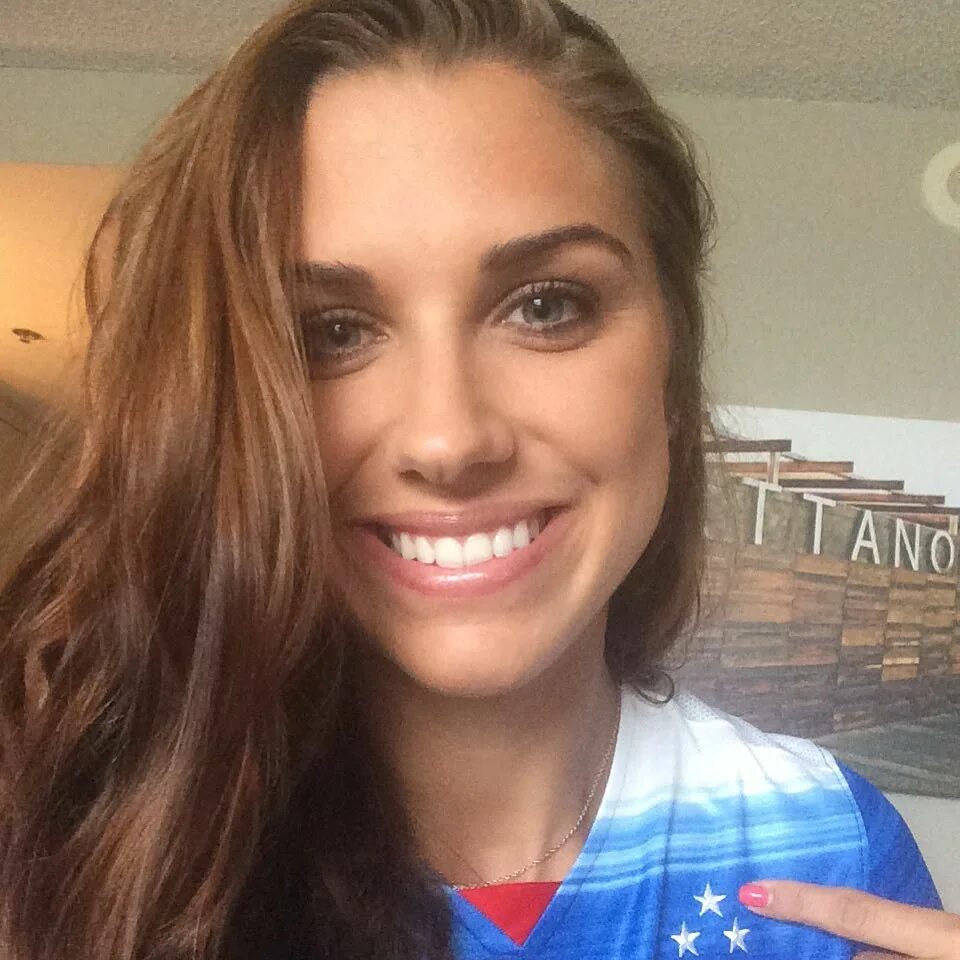 Alex Morgan в Instagram: "Third star lookin reeeeeeeal nice. 