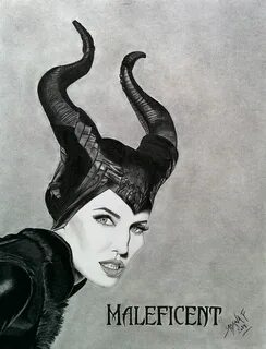 Maleficent - Maléfique. Dessin au fusain. Charcoal drawing b