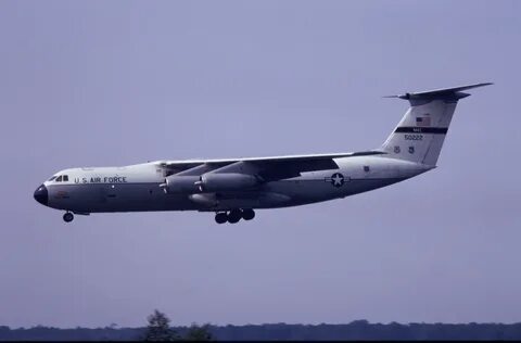 Lockheed C-141 Starlifter. Транспортный самолет. (США)