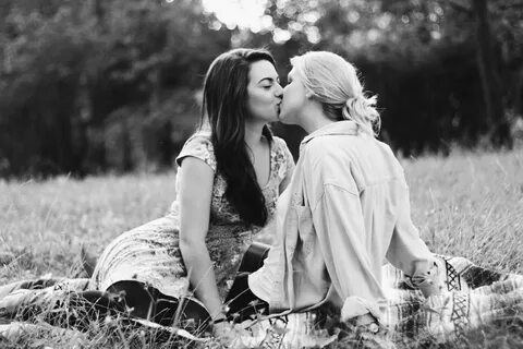 http://lusthard.tumblr.com/ - Adorable Lesbian Couples Lesbi