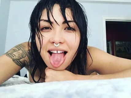 Daniella Pineda Nude & Sexy (76 Photos + GIFs & Video) - Onl