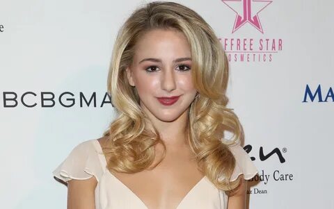 Chloe Lukasiak Was Happy to Reconnect With Old Friends For '