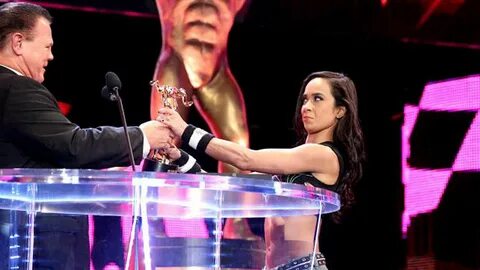 GIF: No, Jerry Lawler, AJ Lee does not want to hug you - Cag