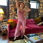 Jemima Kirke on Instagram: "Kondi velour makes you immune to