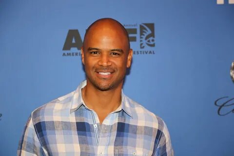 Dondre Whitfield Bio, Wife, Net Worth, Parents, Siblings, Fa