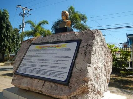 File:Jf9883Corazon Aquino Monument Nueva Ecijafvf 06.JPG - W