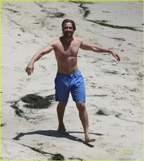 Full Sized Photo of gerard butler shirtless stroll with myst