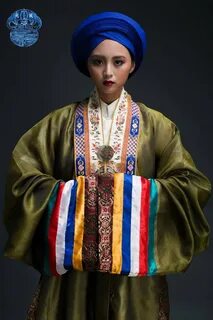 Vietnamese Traditional Costumes: History, Culture And