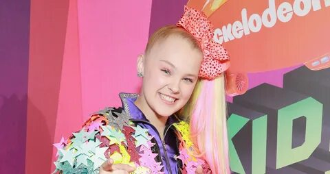 JoJo Siwa Opens Up About Turning Off Instagram Comments & Pl