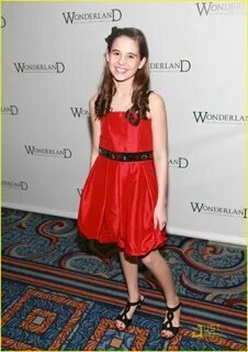 Full Sized Photo of carly sonenclar wonderland night 04 Carl