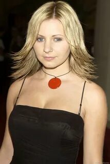 beverley mitchell photo 1 - Beverley Mitchell Actresses Phot