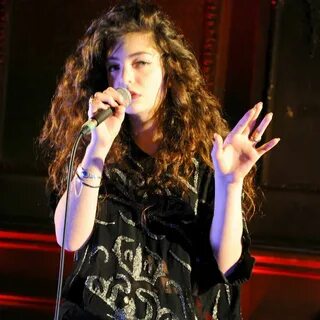 Lorde: 'Female singers aren't setting the best example' Gigw