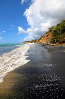 Black Sand Beach, Vieques, Puerto Rico 😍 🌍 ❤ 🗺 🧐 👌 Black san