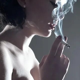 Sexy smoker Erotixx