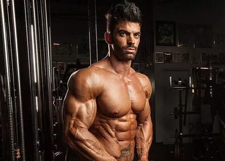 Is Sergi Constance Gay? Get To Know His Height, Weight and F