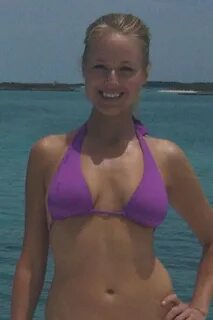 Anorak News Jewel Kilcher Boasts Her Bikini Pictures On Twit