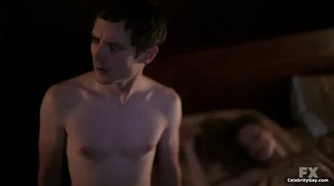 Elijah Wood Nude (48 Photos) - The Male Fappening