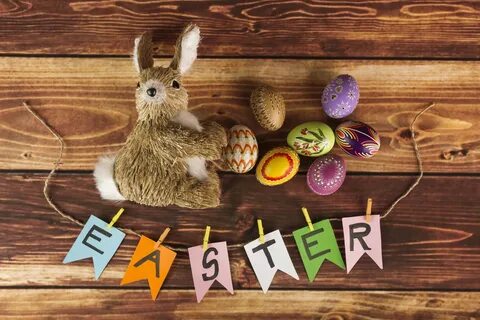 #845000 4K, 5K, Holidays, Easter, Rabbits, Wood planks, Engl