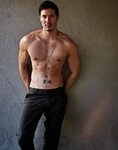 Lewis Tan - Asian muscle hunk Sexy men, Good looking men, Se