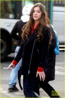 Hailee Steinfeld & Amber Heard: 'Three Days to Kill' Set!: P