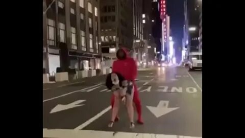 Queen Rogue & King Nasir Fuck in New York City - Sex10s