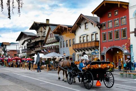 Leavenworth: A Guide to Washington's Bavarian Village