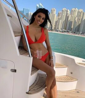 50 Hot Chloe Khan Photos Will Make Your Day Better - 12thBlo