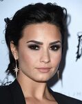 Brows Demi lovato makeup, Brows, Celebrity eyebrows