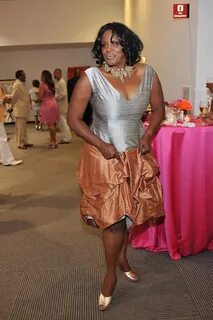 Anna Maria Horsford Feet (5 photos) - celebrity-feet.com