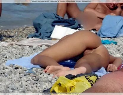 Подглядывание за голыми сисястыми женщинами на пляже - порно фото topdevka.com