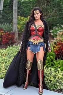 Wonder Woman Wonder woman cosplay, Wonder woman costume, Cos