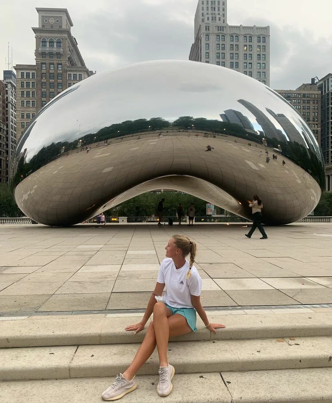 Kristina Mladenovic в Instagram: "Chicago ✔ 🌆 🛥 🌳 🍩 🏙 👋 🏻"...