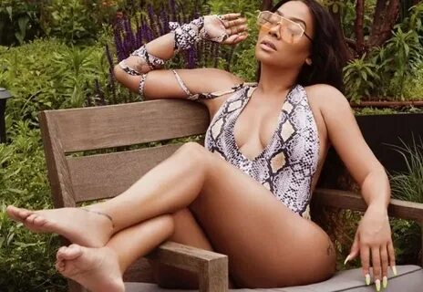La La Anthony Hottest Photos Sexy Near-Nude Pictures, GIFs