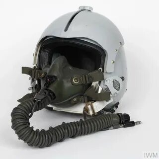 Flying Helmet, Type HGU-55/P (with visor & oxygen mask):Roya