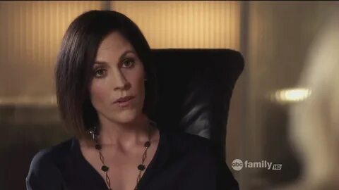 Pictures of Annabeth Gish - Pictures Of Celebrities