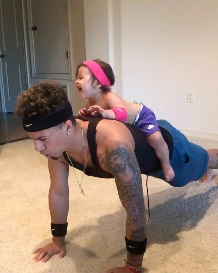 Austin McBroom (@austinmcbroom) • Видео в Instagram.