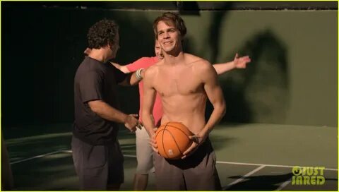 Johnny Simmons Goes Shirtless for 'Late Bloomer' Basketball 